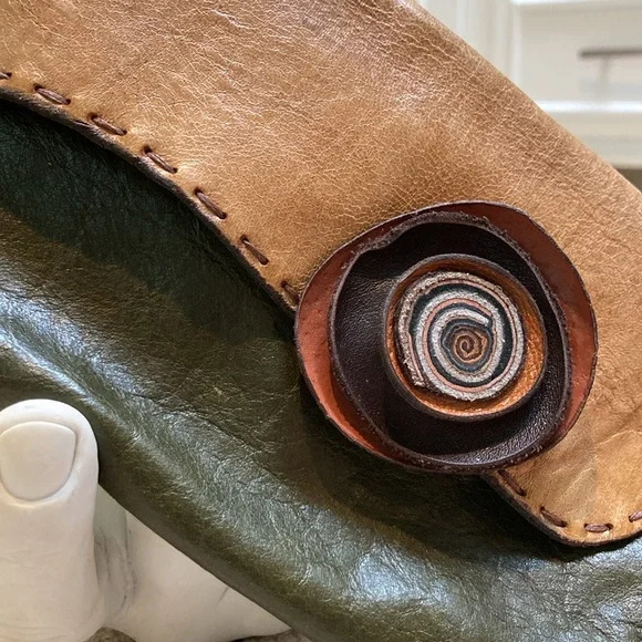 Clutch, wallet - Picture 2 of 7